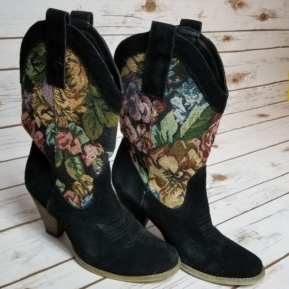 Very Volatile | "Vona" Western Boots